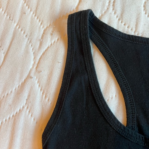 Universal Thread Black Tank Top - Picture 2 of 5
